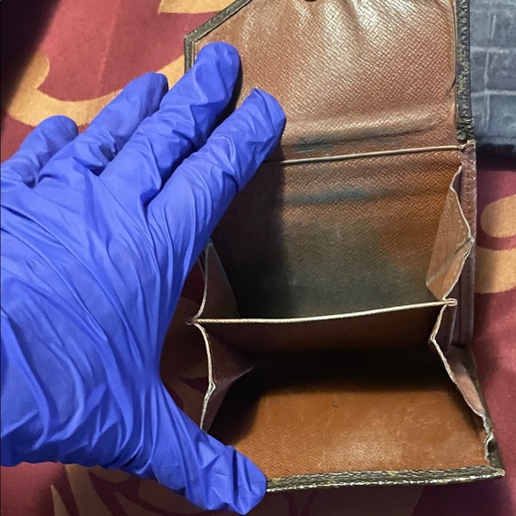 Designer wallet lot of four - Picture 6 of 17